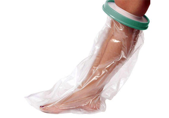 When you take a bath or shower, leg cast shower protector keeps your bandage and wound out of the water, safe and clean. 